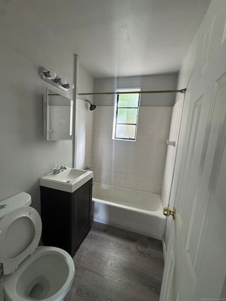 Building Photo - 74 Mencel Cir