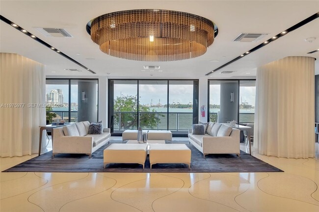 Building Photo - 9 Island Ave