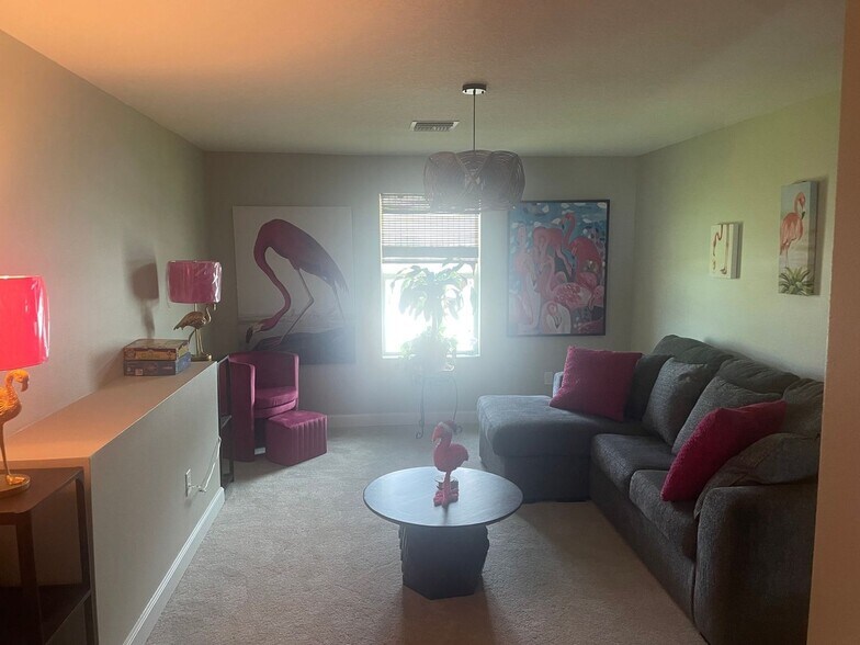 Building Photo - 664 Veridian Cir NW