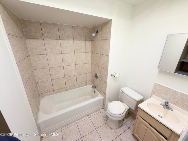 Building Photo - 404 Susquehanna St