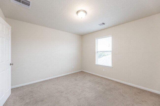Building Photo - 18011 Alton Springs Dr