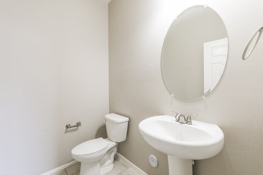 Building Photo - 6549 S Calle Diablo Dr