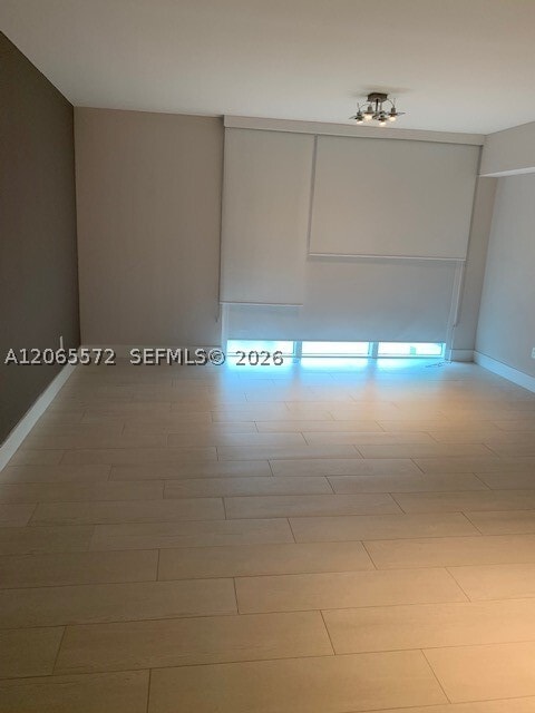Building Photo - 400 Sunny Isles Blvd
