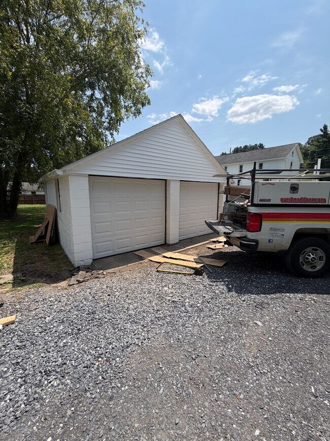 Building Photo - 3777-3783 Huckleberry Road