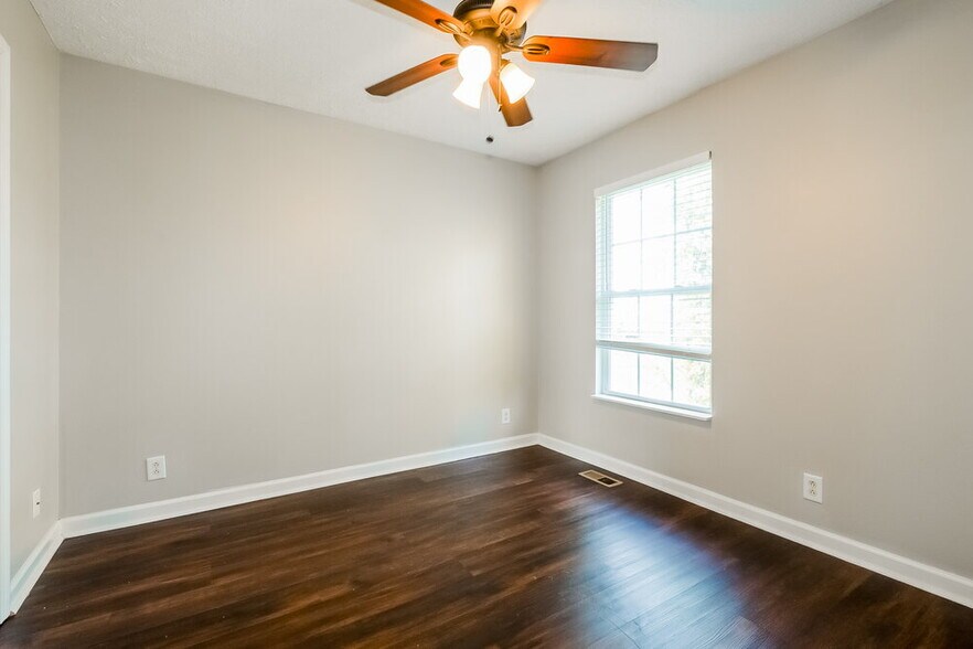 Building Photo - 804 Cainbrook Ct