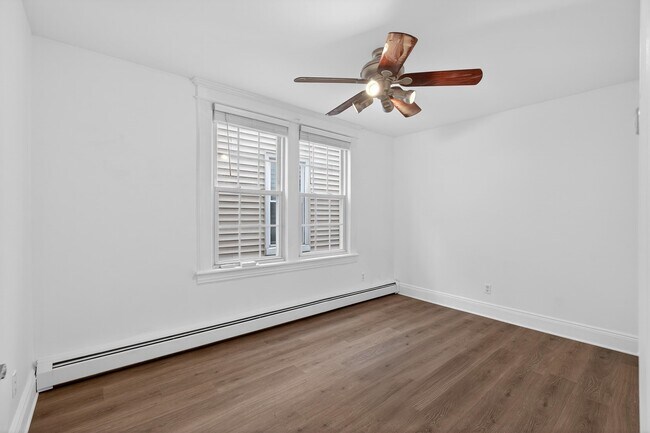 Building Photo - 187 Avenue C