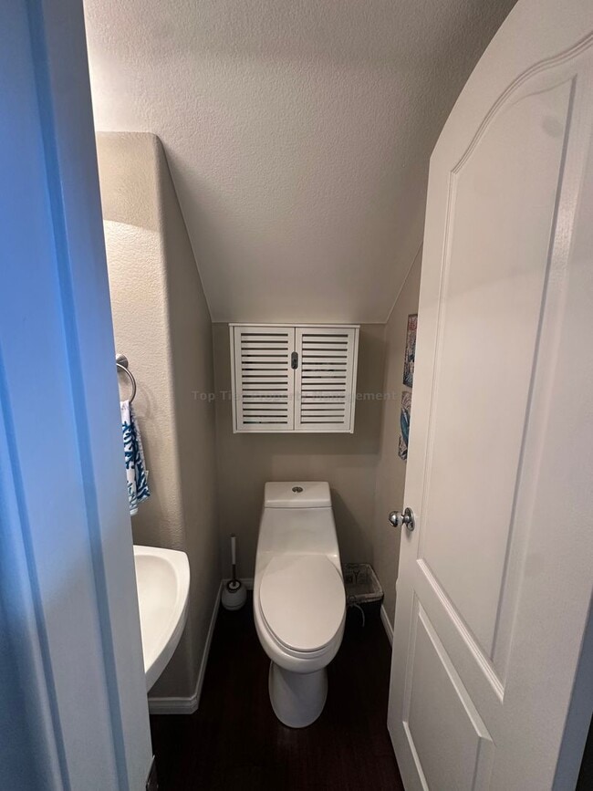 Building Photo - Rarely Available Townhome in Highly Sought after Portico-Rancho Carrillo