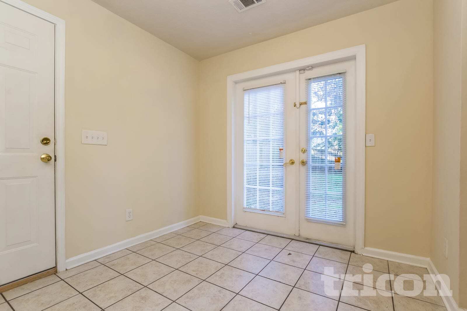 Building Photo - 1145 Woodington Cir