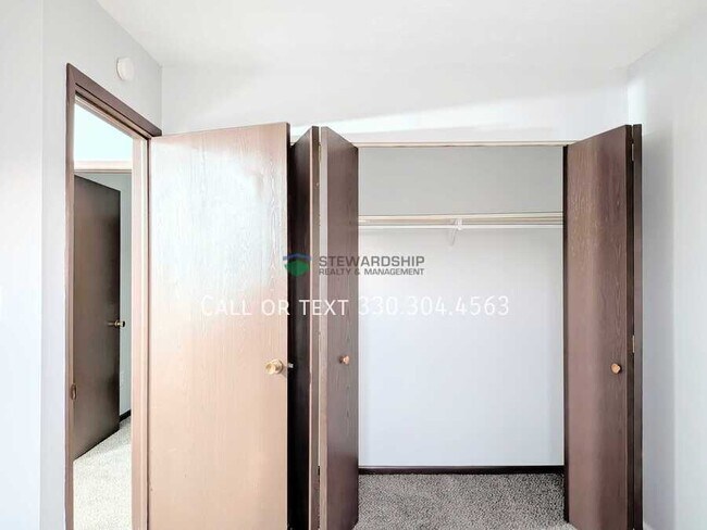 Building Photo - 310 Engadine Ct