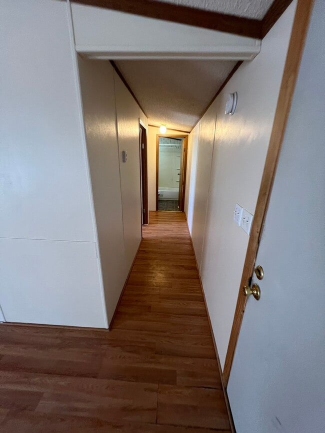 Building Photo - 3 Bed 2 Bath Updated Mobile Home w/ Fenced...