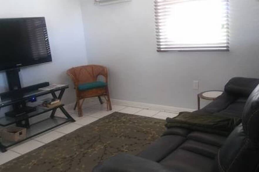 Building Photo - 6835 Blind Pass Rd