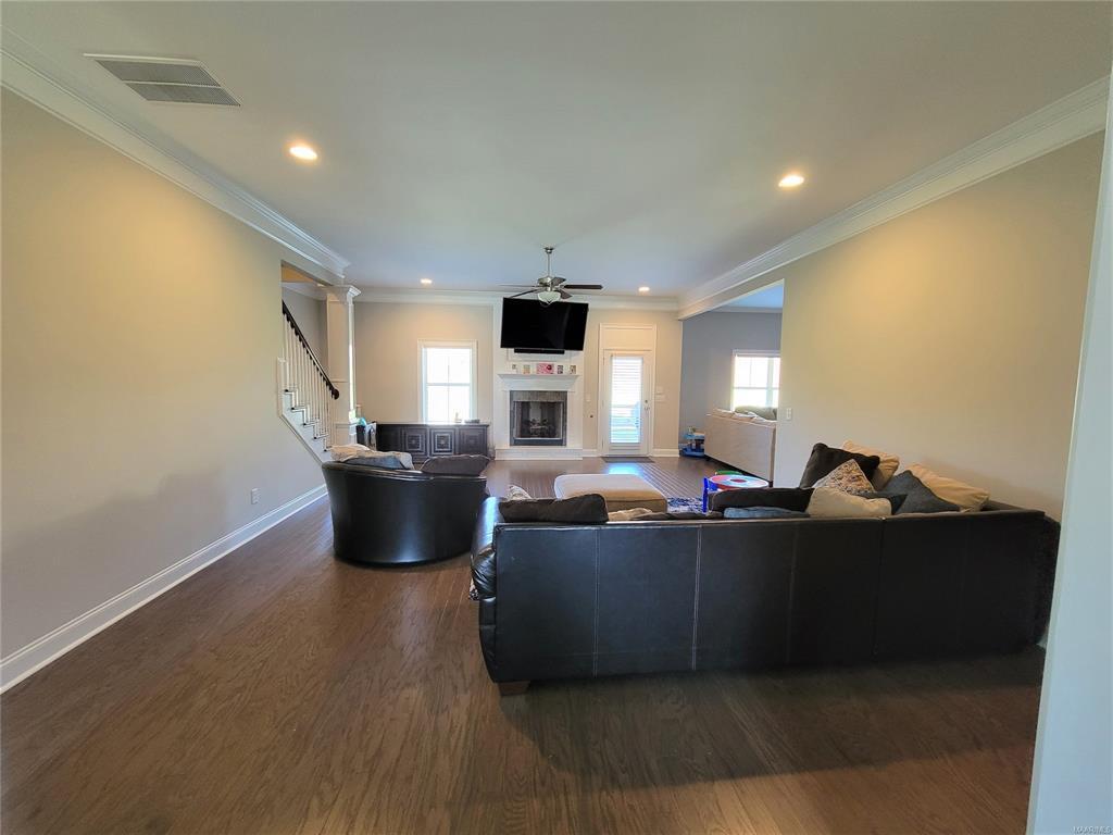 Building Photo - 104 Jane Ct