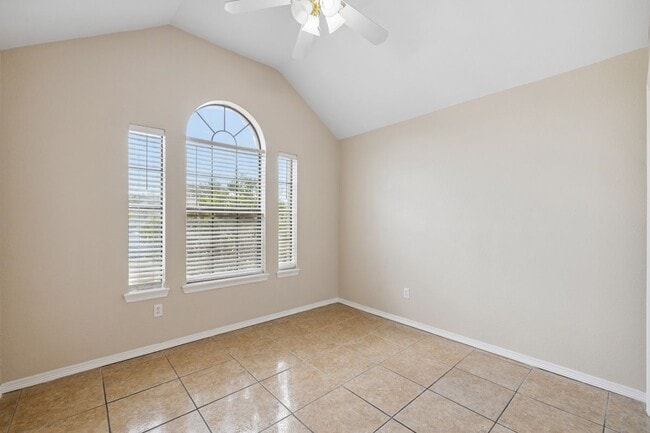 Building Photo - 5819 Linares St