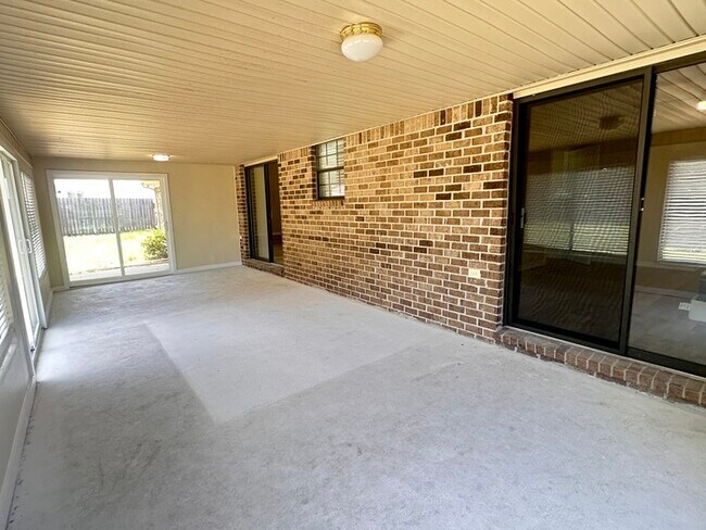 Building Photo - Watch the Blue Angels from Home in Perdido Key minutes from the beaches & NAS!