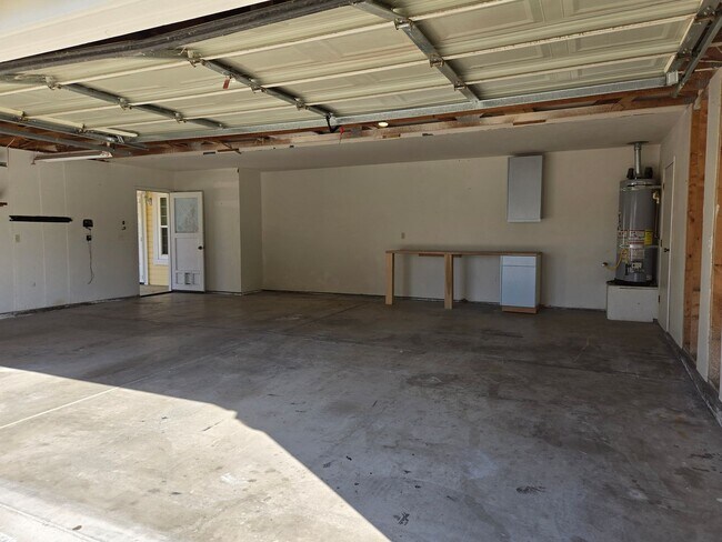 Building Photo - 369 Leffler Pl