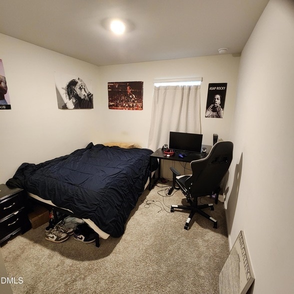 Building Photo - 3002 Spline Cir