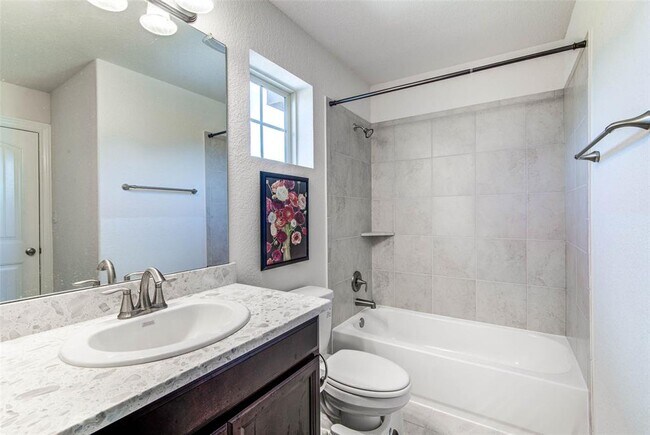 Building Photo - 15621 Cabrillo Way