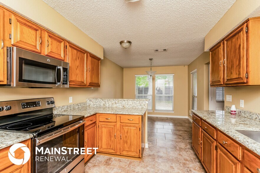 Building Photo - 1100 Stone Creek Dr