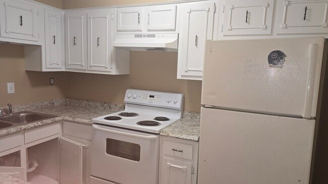Building Photo - 4789 Townhouse Way