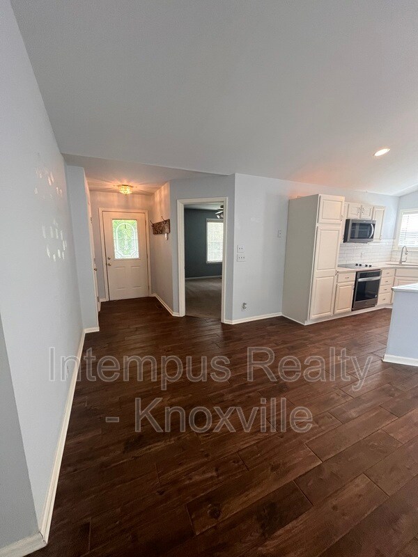 Building Photo - 1333 Willmann Ln