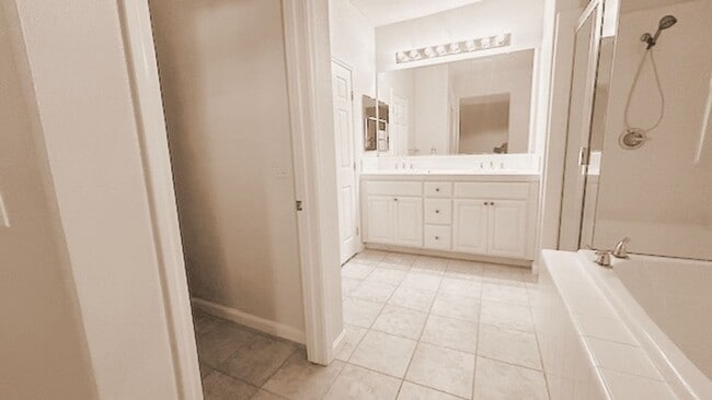 Building Photo - The Courtyards at Dublin Ranch Stunning Townhouse 3BD/2.5BA Spacious Floor Plan