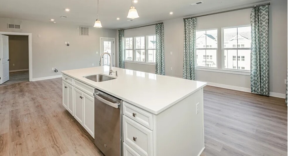 Building Photo - 6601 Citory Way