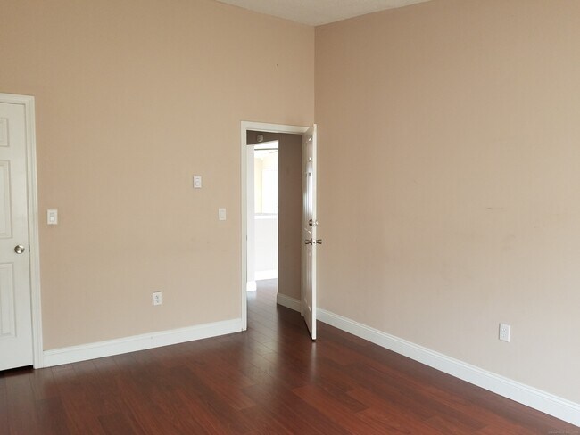 Building Photo - 89 Coleman St