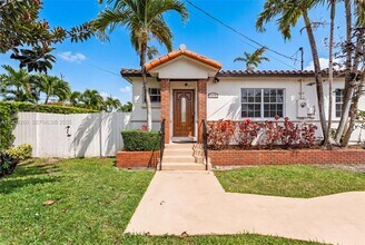 Building Photo - 9000 SW 40th Terrace