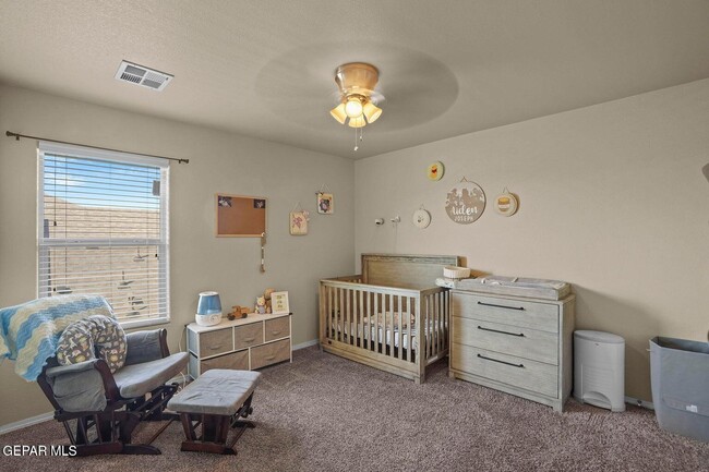 Building Photo - 4040 Loma Dante
