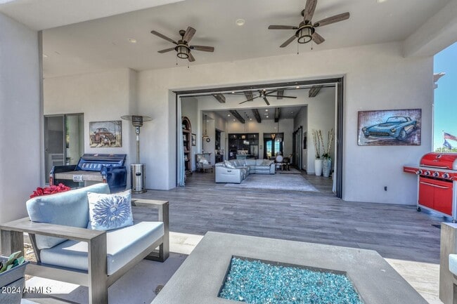 Building Photo - 5861 E Cloud Rd