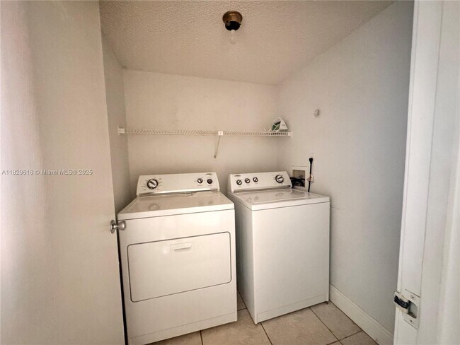 Building Photo - 8430 Coral Lake Way
