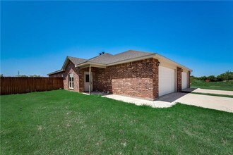 Building Photo - 6037 Jennings Dr