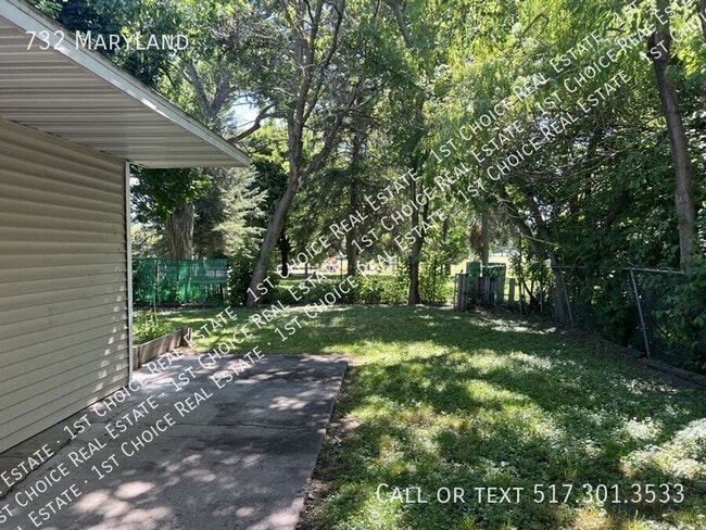 Building Photo - 732 Maryland-