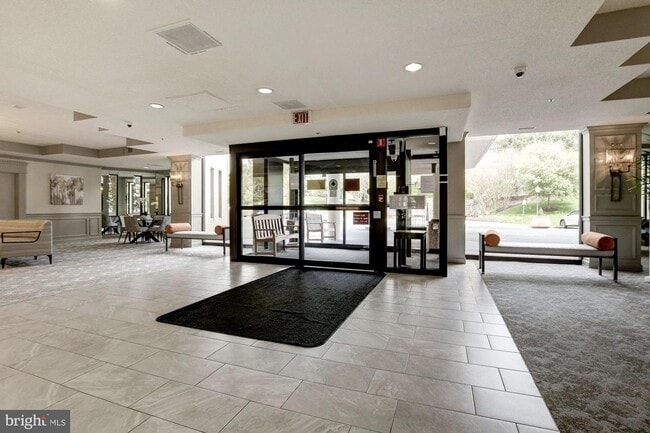 Building Photo - 3310 N Leisure World Blvd