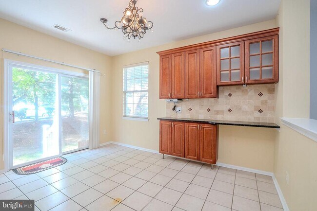 Building Photo - 1311 Blossom Cir