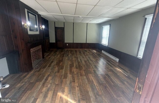 Building Photo - 18 N Pearl St