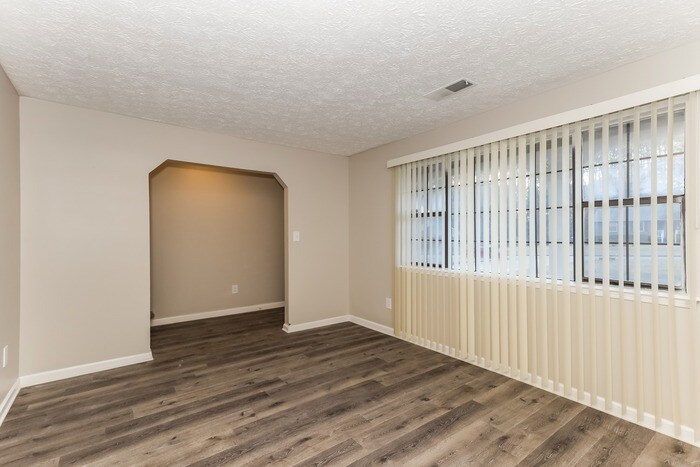 Building Photo - 185 Summertown Dr