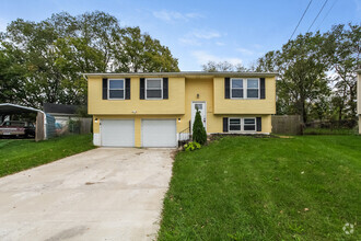Building Photo - 2764 Quaker Ct