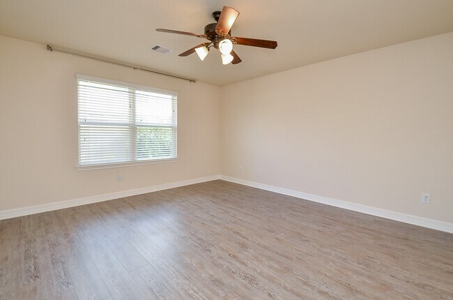 Building Photo - 9996 Boulder Bend Ln