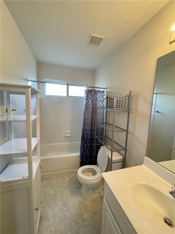 Building Photo - 161 Strawn