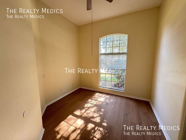 Building Photo - 7823 Fernleaf Dr