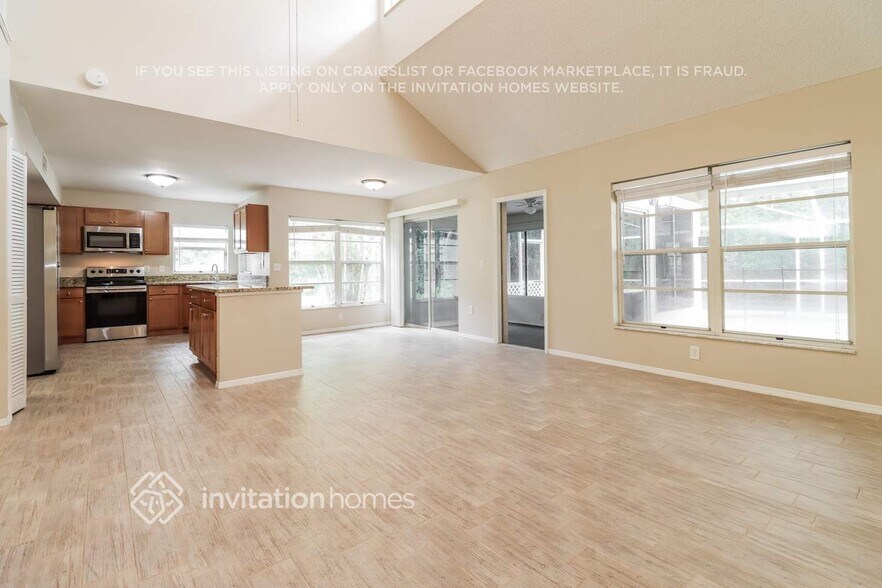 Building Photo - 3242 Centerwood Dr