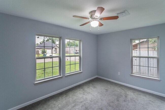 Building Photo - 4118 Groton Dr