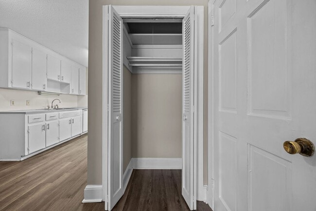 Building Photo - Cozy 2 Bed Duplex in the Heart of Lillington