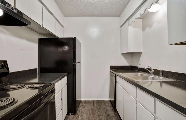 Building Photo - 2813 NW 59th St