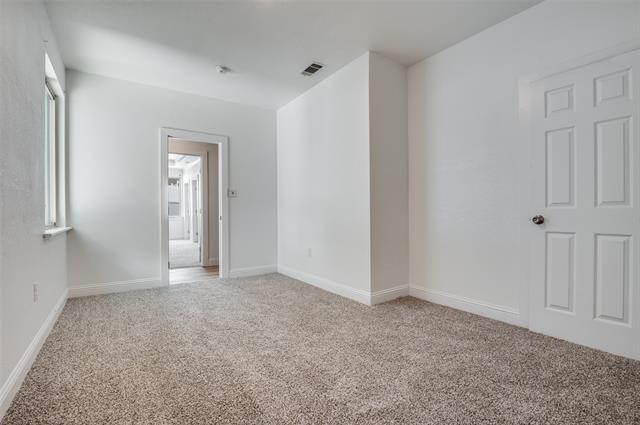 Building Photo - 568 W Hammond St