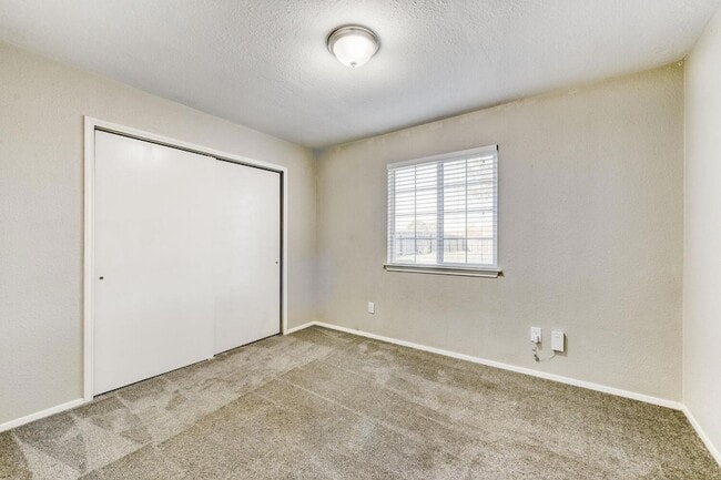 Building Photo - 12804 Staton Dr