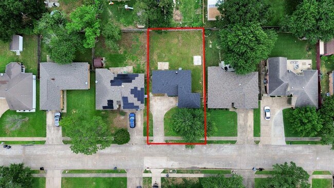 Primary Photo - 2614 Village Cir Dr