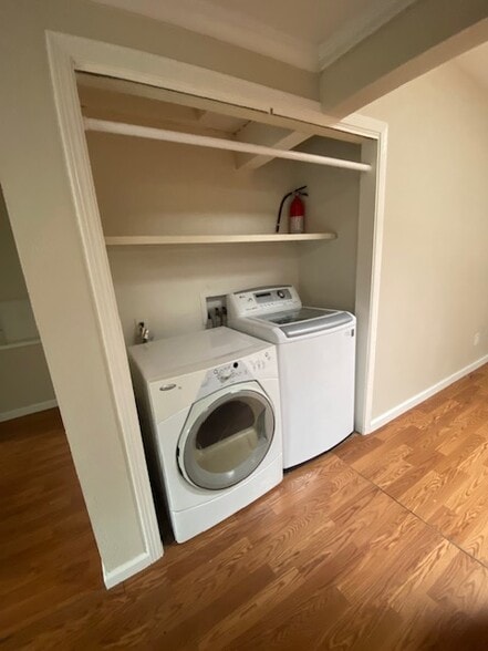 Building Photo - 447 W 2nd St