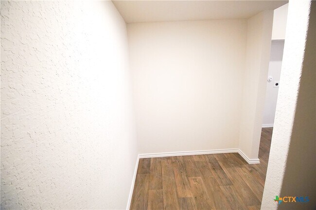 Building Photo - 472 Desert Willow